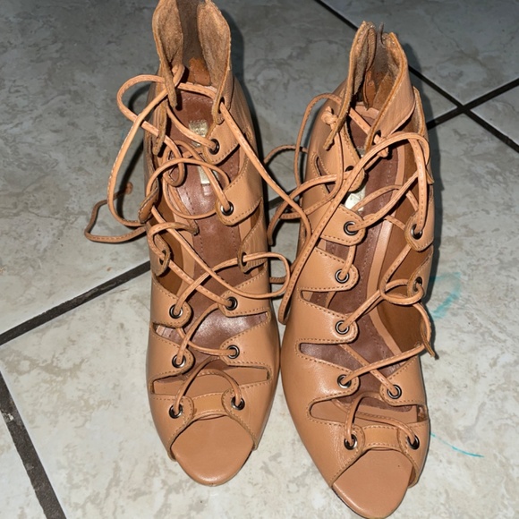 Schutz stap heels - Picture 4 of 4